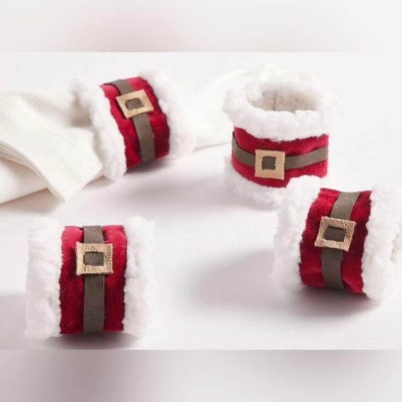 Pottery Barn Santa's Belt Napkin Rings - Set Of 4 - Picture 1 of 6